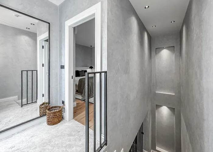 Ena Boutique Hotel & Residences