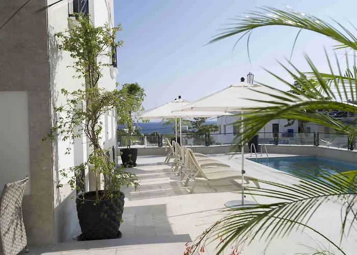 Ena Boutique Hotel & Residences
